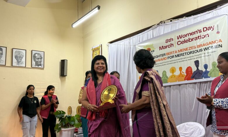 Dr. Shakuntala Bharne honored with the prestigious Bertha Menezes Braganza Memorial Award