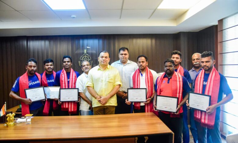 Night of courage: Drishti lifesavers and locals Save 27 fishermen in a rescue operation