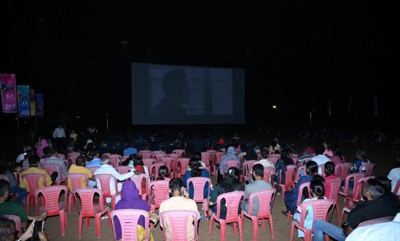 ‘Open Air Screenings’ opens IFFI’s door for localites