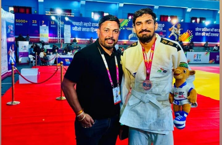 Mukesh Tard Wins Bronze at Khelo India University Games