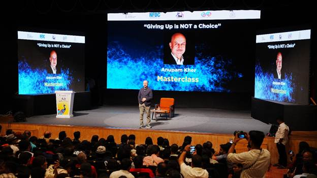 Anupam Kher Illustrates Why ‘Giving up is not an option’ in a masterclass