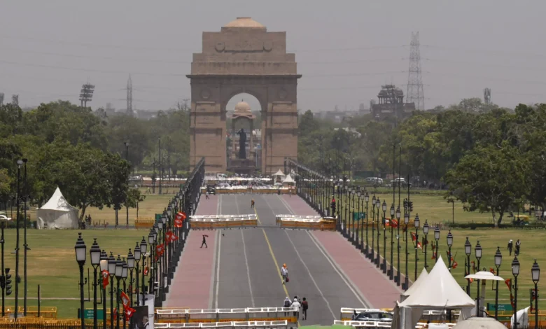 NOMINATION INVITED FROM ST COMMUNITY TO WITNESS R-DAY PARADE