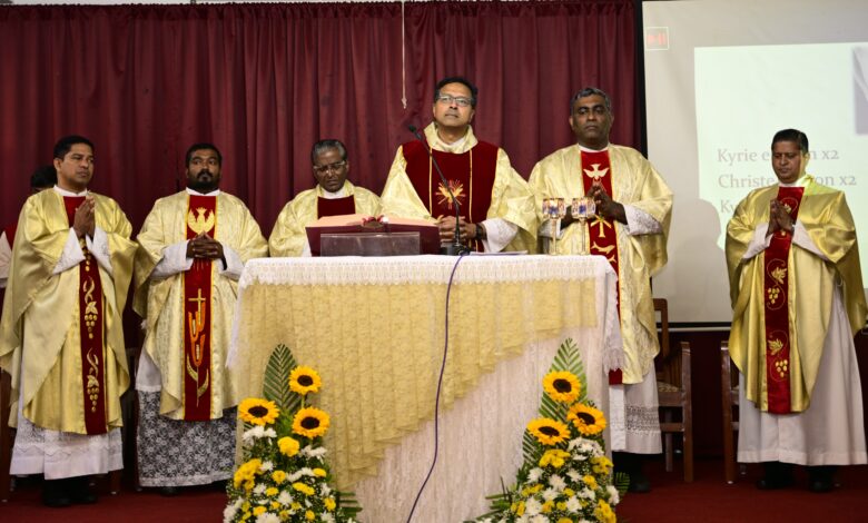Director of the Vatican Observatory, Fr. Richard D’Souza celebrates Feast Mass at St. Xavier’s College.