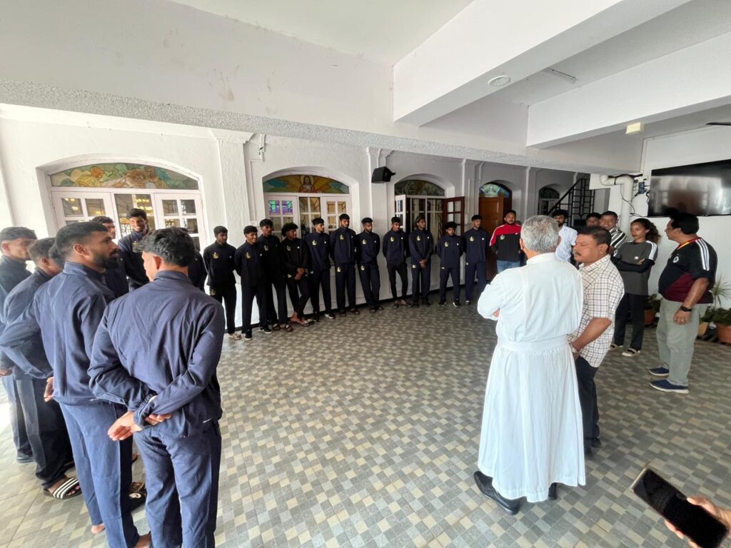 Goa Football Team Seeks Divine Blessings Ahead of Santosh Trophy in Karnataka