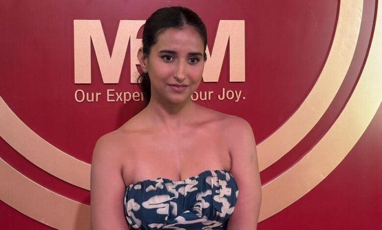 Krishna Gautam Turns Heads with Her Statement Tunic Look