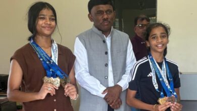 SPORTS MINISTER RAMESH TAWADKAR MEETS GOAN FIGHTERS ERICA & GIOVANNA DE SEQUEIRA